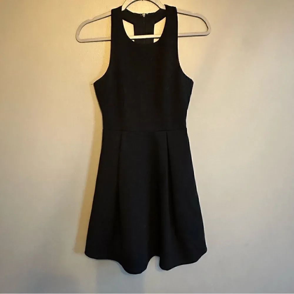 Lulu’s black stretch cutout back dress size XS